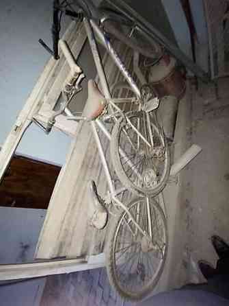 Городской велосипед с жесткой вилкой и колесами 26