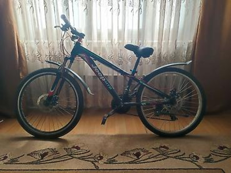 Городской велосипед, Рама S (145 - 165 см), Б/у Бишкек - изображение 1