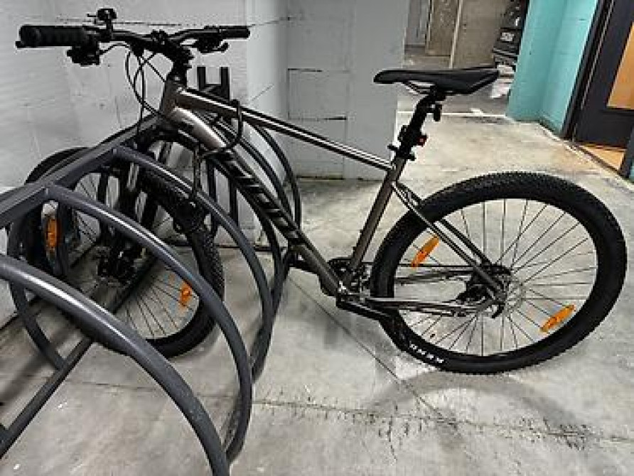 Городской велосипед, Giant, Рама L (172 - 185 см), Б/у Бишкек - изображение 1