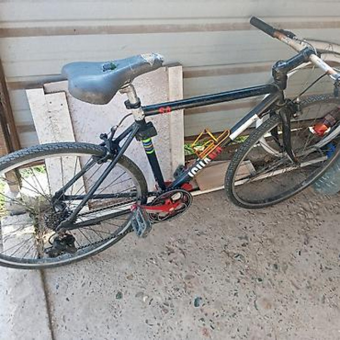 Срочно срочно городской/шоссейный велосипед на узких 28