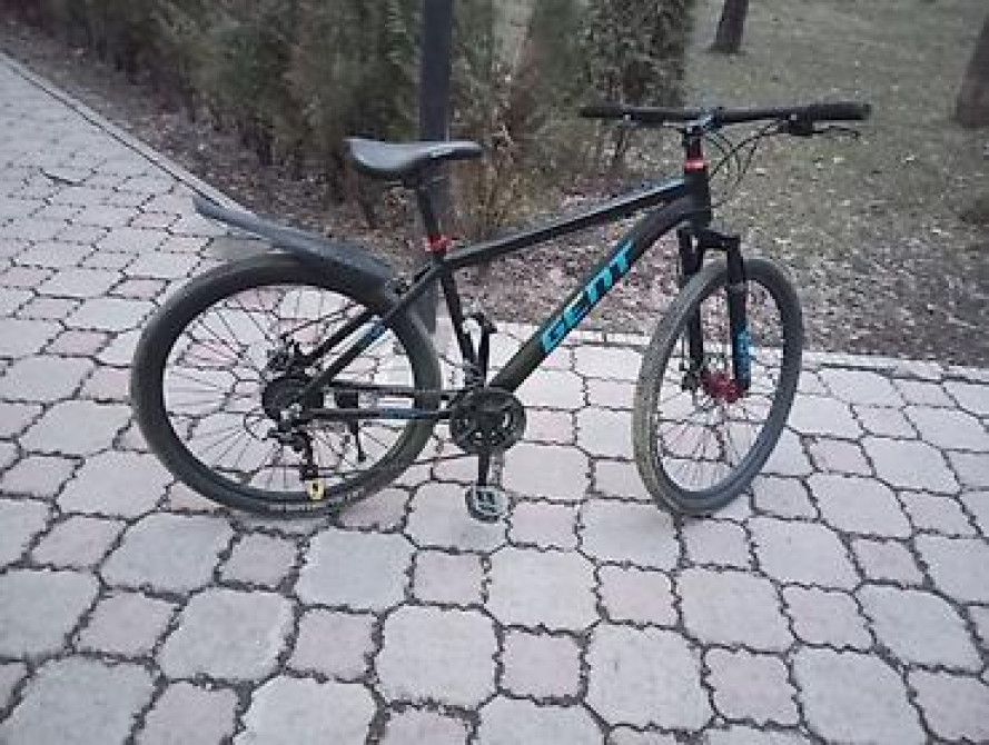 Горный велосипед, Рама M (156 - 178 см), Алюминий, Б/у Бишкек - изображение 1