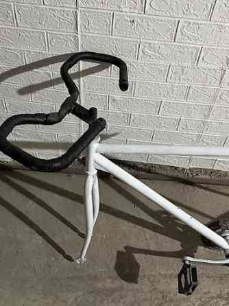 Продаю раму, на шоссейный велосипед. Вместе с кареткой,звездами Бишкек