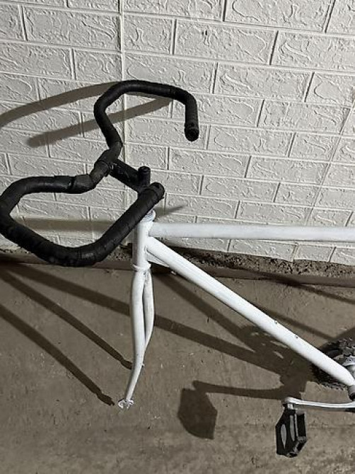 Продаю раму, на шоссейный велосипед. Вместе с кареткой,звездами Bishkek - photo 3