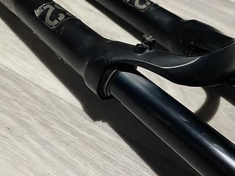 Продаю воздушную вилку Под конус Шток 17.5см Ход 120мм На колесо Бишкек - изображение 4