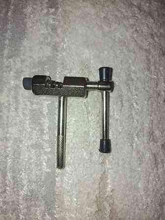 Выжимка для цепи 150 сом съёмник трещетки на велосипеде 100 сом Бишкек