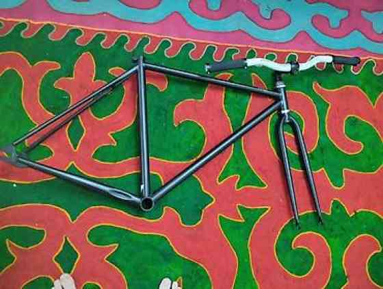 Рама оригинал сталь идеальное состояние срочно нужны деньги торг есть Бишкек