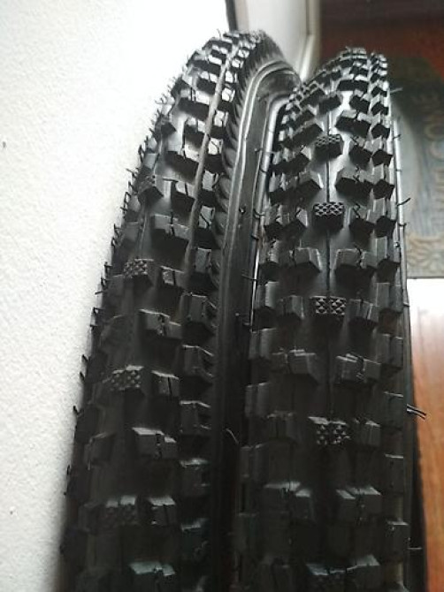 Покрышки 2 штуки, размер 26! Так же много велозапчастей б/у. Цены Бишкек - изображение 3