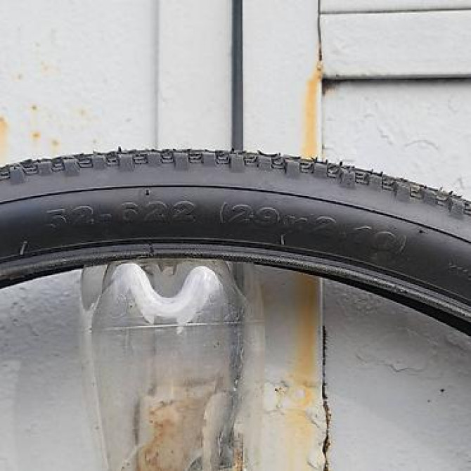 Велопокрышка 29' (52-622) износ 10%, в отличном сост. ездил мало. 1шт Бишкек - изображение 3