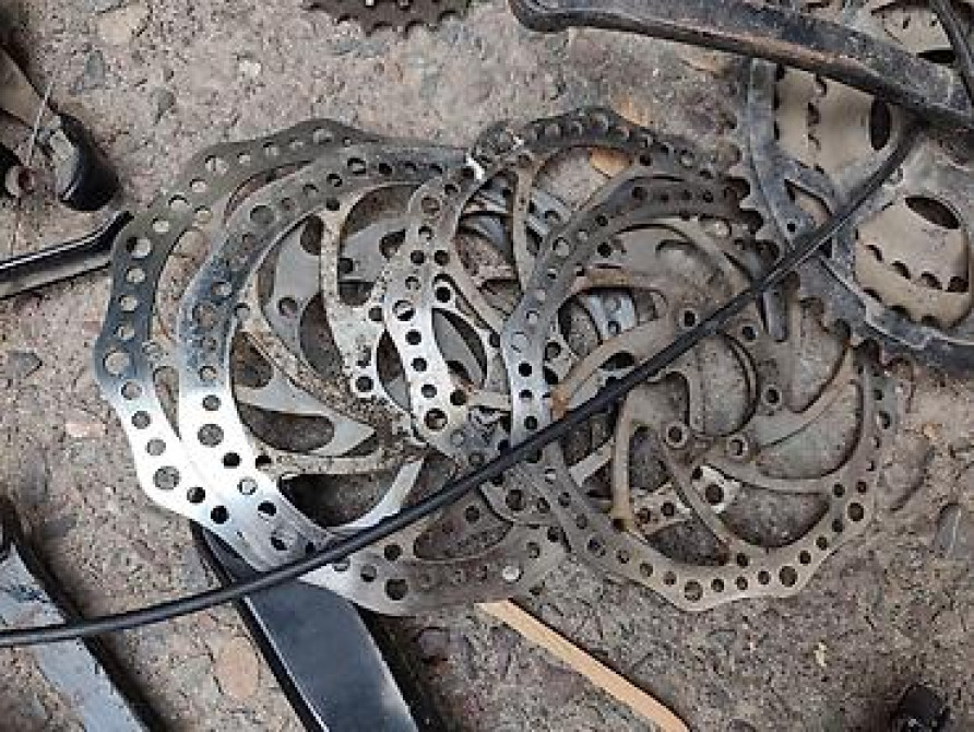 Всё на фото за 1500, все работает (только 1 переднее нужно дособрать) Бишкек - изображение 4