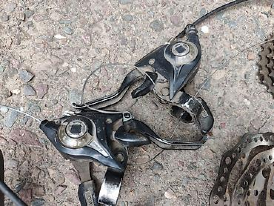 Всё на фото за 1500, все работает (только 1 переднее нужно дособрать) Бишкек - изображение 3