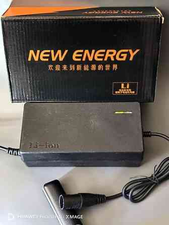 Продаю новое качественное зарядное устройство для самокатов и Бишкек