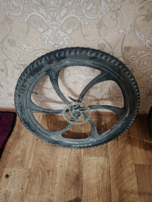 Передний 26 размер литой диск Бишкек - изображение 1