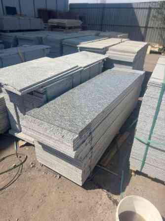 Серый гранит - это природный камень, который отличается своей Бишкек