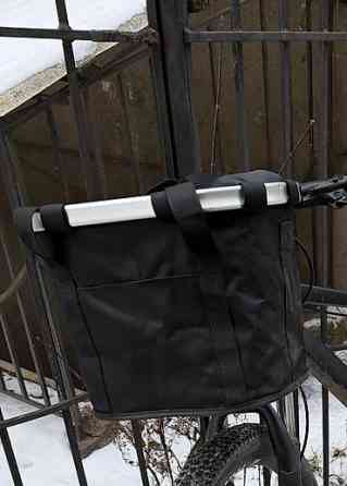 Продаю велосумку 2в1. Крепится на руль. Поднимает до 5кг. Можно Бишкек