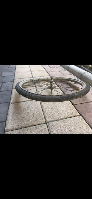 Продаю б/у переднее колесо от советского велосипеда Школьник Bishkek - photo 2