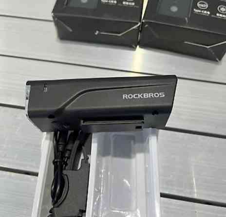 Фонарик Rockbros 260 люмьен - 700 сом. Новая Велобутыль Giant 750мл - Бишкек