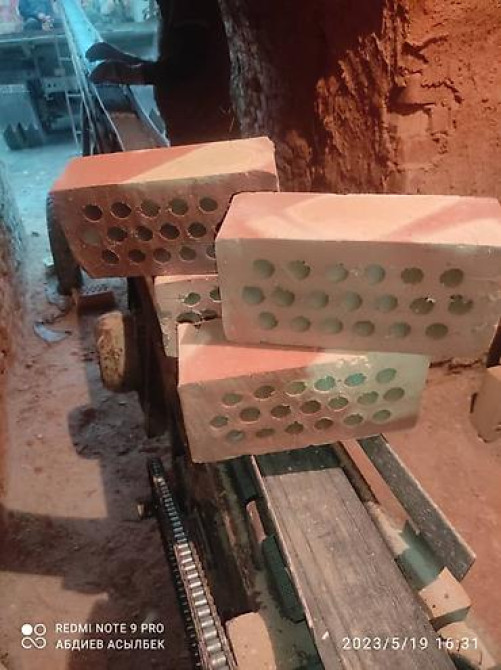 Керамический, Гладкий, Пустотелый, дырчатый кирпич, Одинарный, 250×120×65 Бишкек - изображение 3