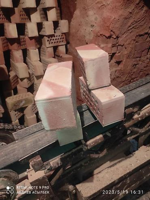 Керамический, Гладкий, Пустотелый, дырчатый кирпич, Одинарный, 250×120×65 Бишкек - изображение 1