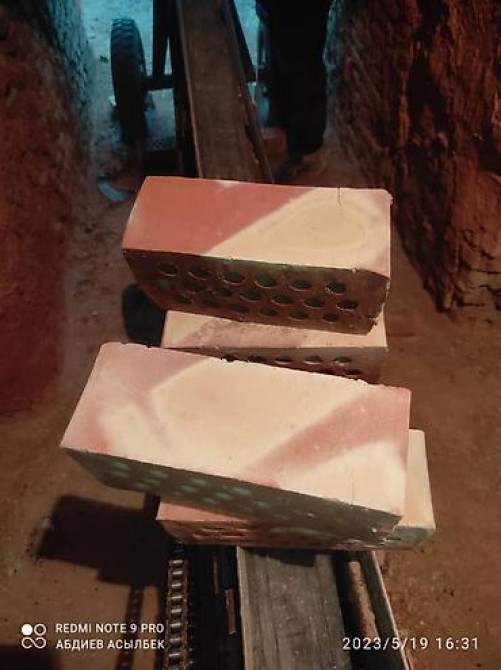 Керамический, Гладкий, Пустотелый, дырчатый кирпич, Одинарный, 250×120×65 Бишкек - изображение 2