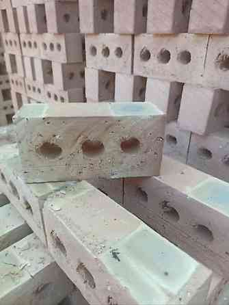 Кирпич «Соня» — пустотелый, облицовочно-рядовой. Характеристики: - Бишкек