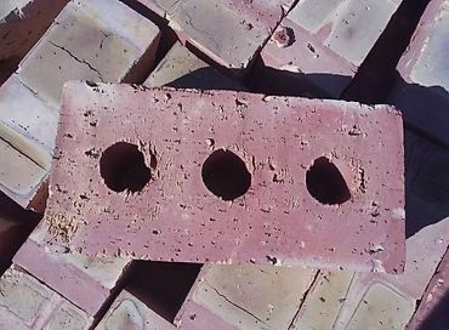 Керамический, Рифленый, Пустотелый, дырчатый кирпич, Одинарный, 250×120×65 Бишкек - изображение 1