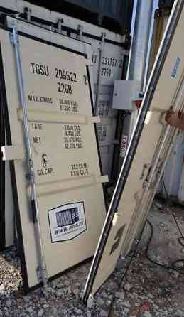 Продаю двери от морских контейнеров Бишкек