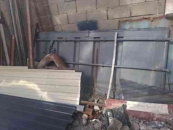 Продаю двери от морских контейнеров Бишкек