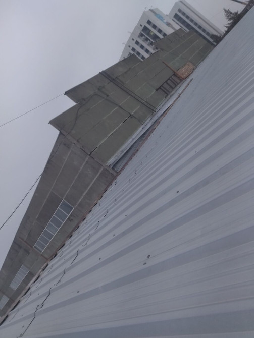 Продаю профнастил квадратный метр 220 сом . есть рейки 4*5. 35сом.) Бишкек - изображение 1