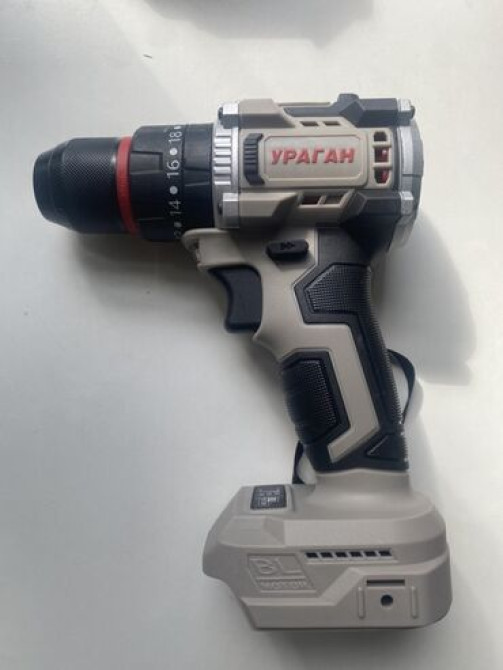 Универсальная аккумуляторная дрель-шуруповерт 