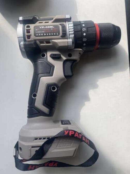 Универсальная аккумуляторная дрель-шуруповерт 