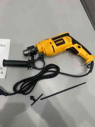 Ударная дрель DeWalt мощностью 750 Вт с регулируемой скоростью Бишкек
