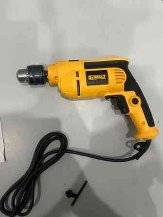 Ударная дрель DeWalt мощностью 750 Вт с регулируемой скоростью Бишкек