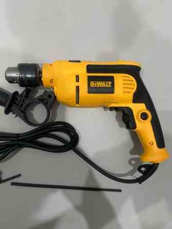 Ударная дрель DeWalt мощностью 750 Вт с регулируемой скоростью Бишкек