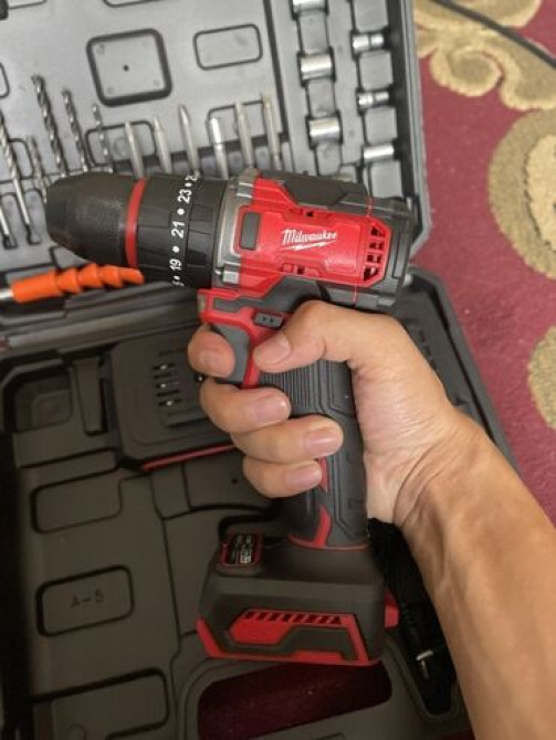 Универсальный набор аккумуляторной дрели Milwaukee, предназначенный Бишкек - изображение 1