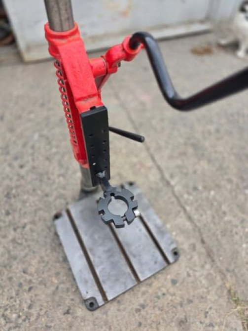 Продаю стойку для дрели.
Сверлильный станок Бишкек - изображение 3