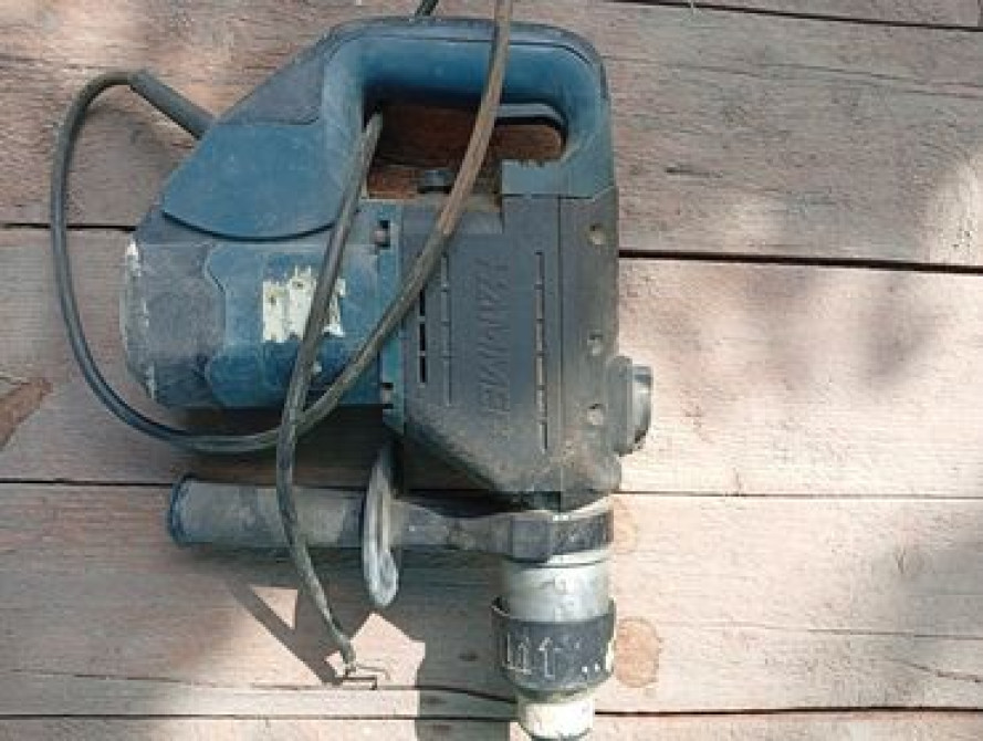 Продам дрель б/у, рабочая, 2 перфоратора nammer, требуется ремонт б/у Бишкек - изображение 2