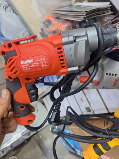Электродрель D-MAX DM10010, выполненная в оранжево-черном корпусе Бишкек - изображение 1