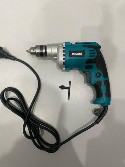 Дрель Макита. Также у нас можете купить Пилы(Электропилы и бензопилы) Бишкек - изображение 2
