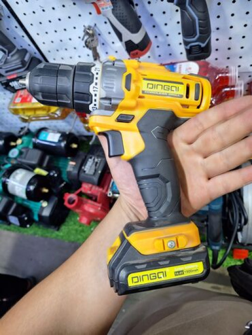 Аккумуляторная дрель-шуруповерт DINGQI в желто-черном корпусе – это Бишкек - изображение 1