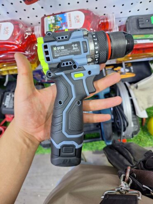 Аккумуляторная дрель-шуруповерт с бесщеточным двигателем, выполненная Бишкек - изображение 1