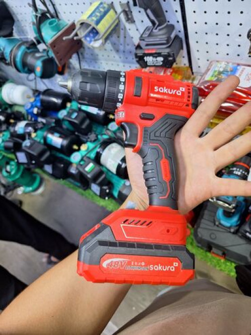 Аккумуляторная дрель-шуруповерт Sakura в красно-черном корпусе Бишкек - изображение 2