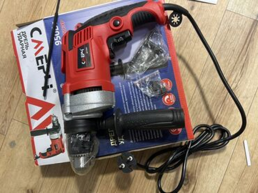 Ударная дрель красного цвета, подходящая для различных строительных и Бишкек - изображение 1