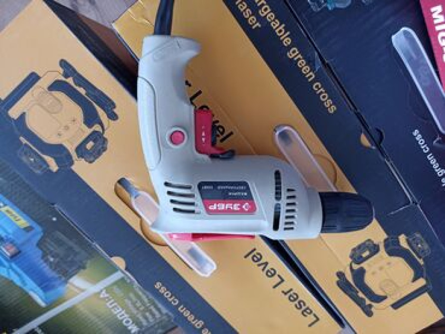 Угловая дрель Makita с компактным дизайном. Удобна для работы в Бишкек - изображение 4