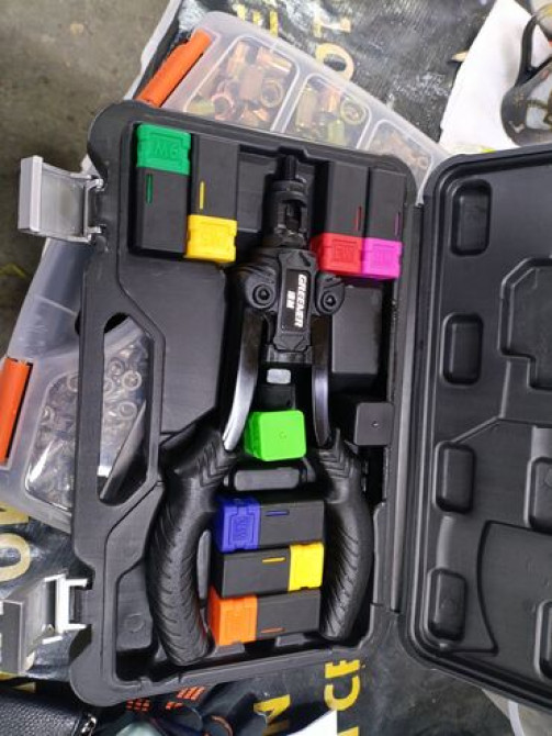 Набор ручных инструментов для установки заклепочных гаек, включающий Бишкек - изображение 1