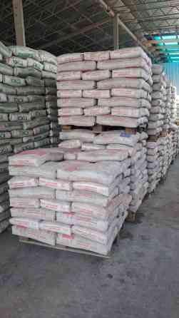 Цемент в мешках на поддонах - Марка: на мешках указано «Араванский Бишкек