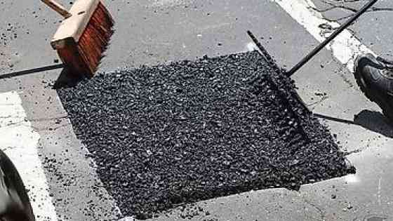 Холодный асфальт — это готовая к применению профессиональная смесь для Бишкек