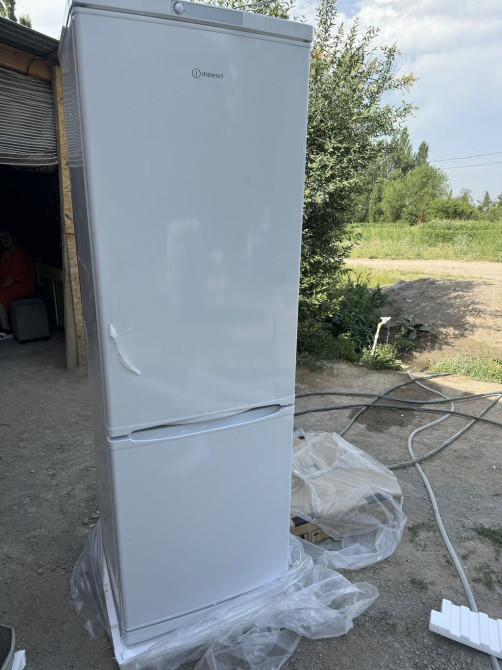 Холодильник Indesit, Новый, Двухкамерный, De frost (капельный), 60 * 185 * 60 Бишкек - изображение 1