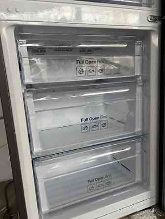 Samsung RB37A5491SA — No Frost, идеальное состояние Продам Бишкек