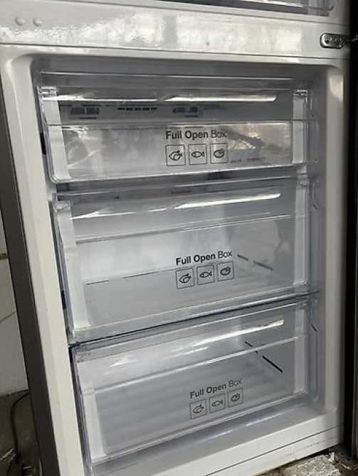 Samsung RB37A5491SA — No Frost, идеальное состояние Продам Бишкек - изображение 6