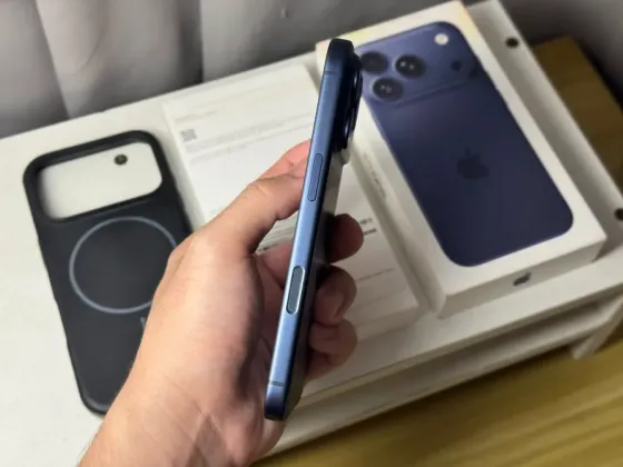 IPhone 17 Pro Max — 256GB Кызыл-Джар